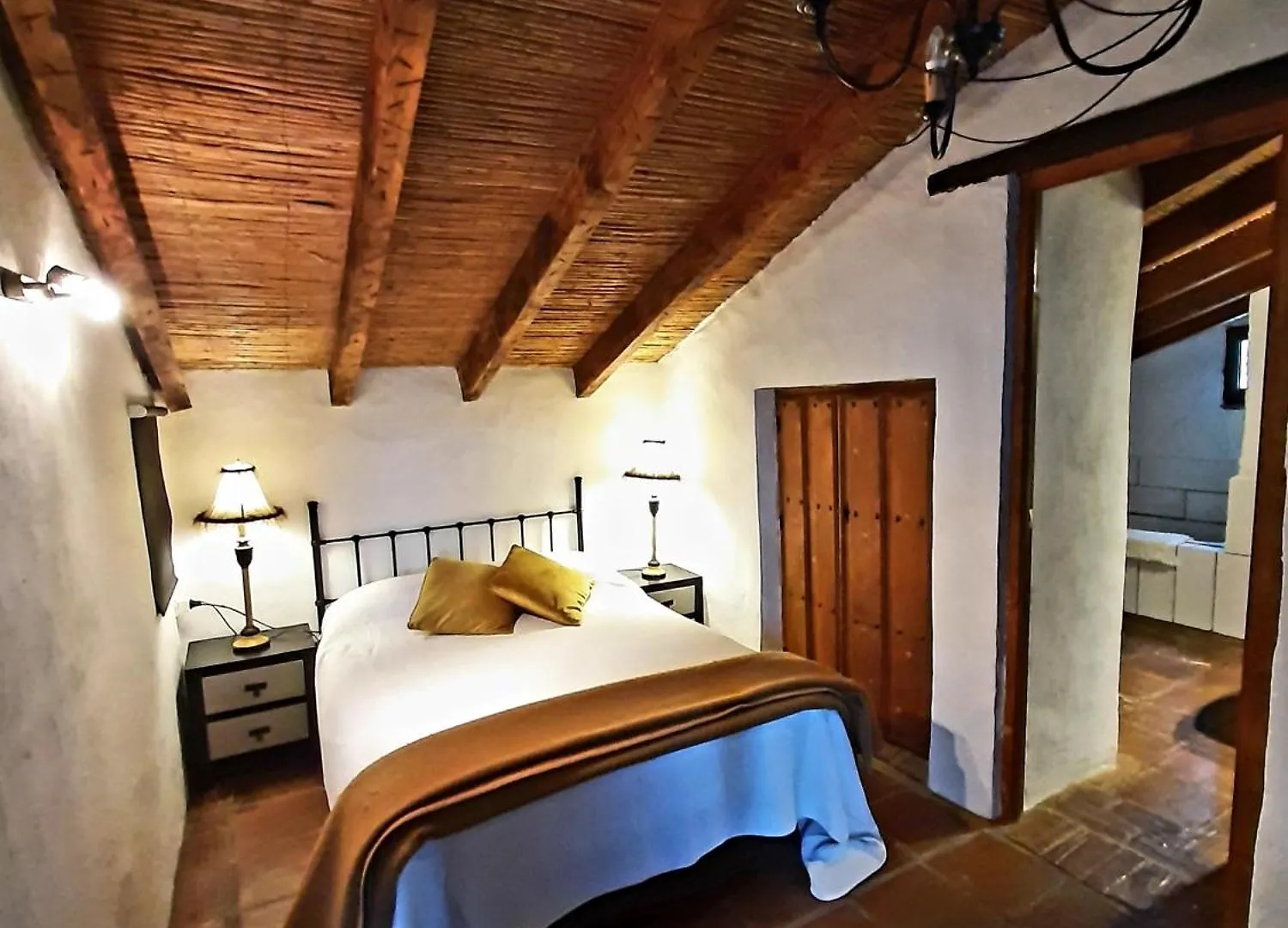 Attico Los Montes With Private Pool Vinuela